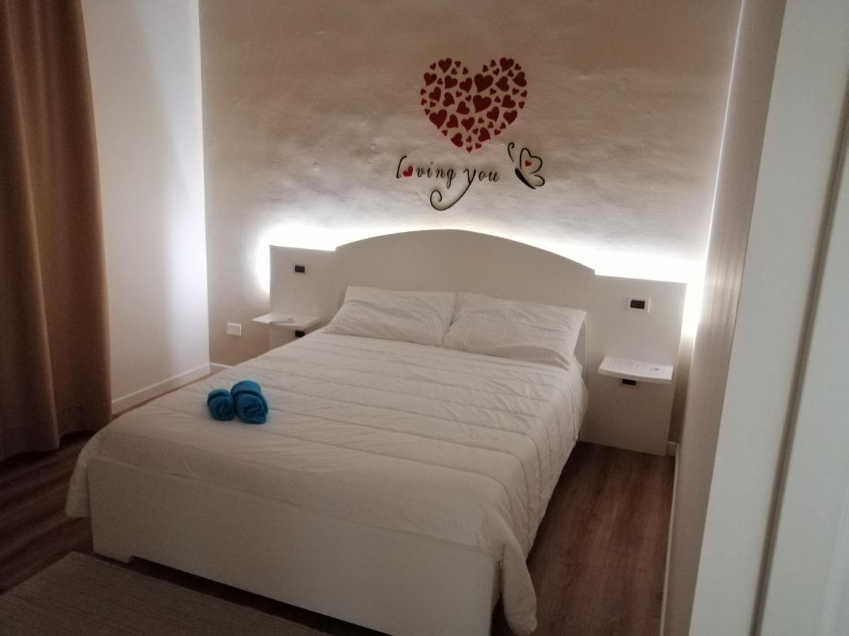 Ginny'S Room Quartu SantʼElena Exterior foto